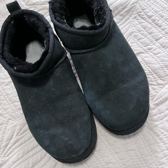 UGG Ultra Mini Boots - Picture 2 of 4